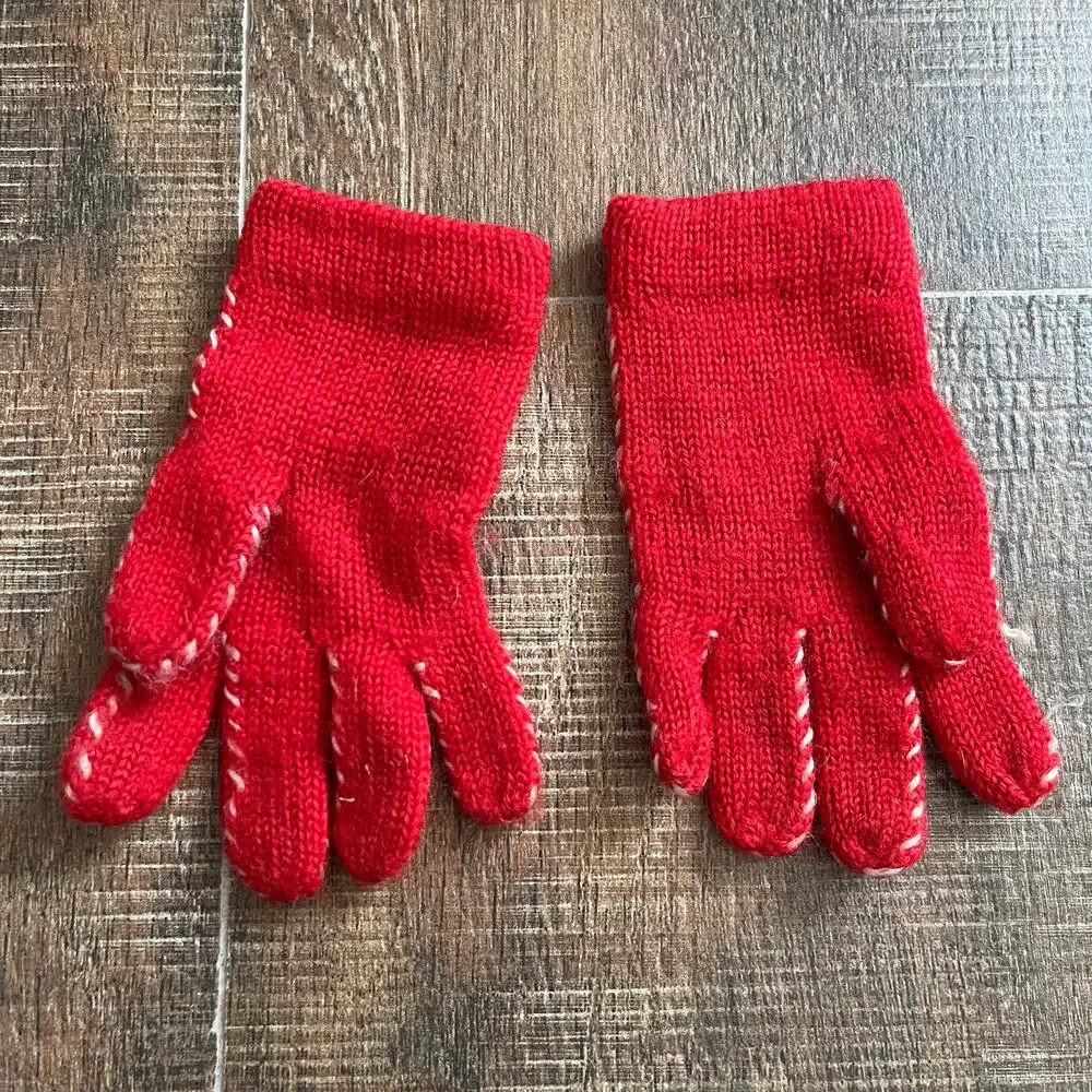 Vintage Girls Wool Red Knit Gloves Size 2 Made in Japan